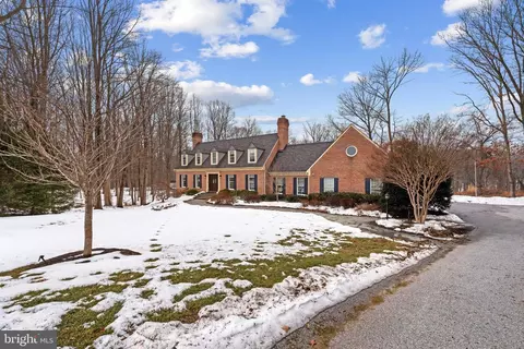 Exterior - 14002 Fox Run Ct, Phoenix, MD 21131 photo 4 of 13