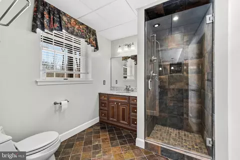 Bath - 14002 Fox Run Ct, Phoenix, MD 21131 photo 5 of 5