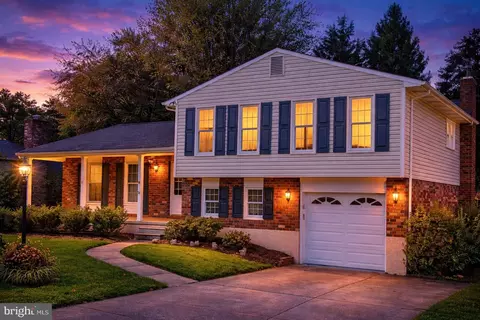 2404 Eastridge Rd, Lutherville Timonium, MD 21093