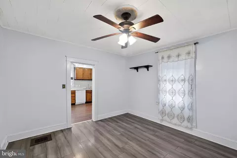 1258 Linden Ave, Halethorpe, MD 21227 photo 8