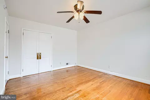 Bedroom - 146 Dumbarton Rd, Baltimore, MD 21212 photo 9 of 10
