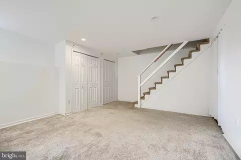 Living - 146 Dumbarton Rd, Baltimore, MD 21212 photo 9 of 9