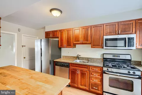 Other - 146 Dumbarton Rd, Baltimore, MD 21212 photo 4 of 17