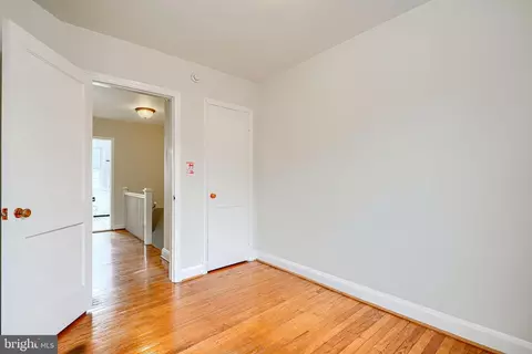 Bedroom - 146 Dumbarton Rd, Baltimore, MD 21212 photo 4 of 10