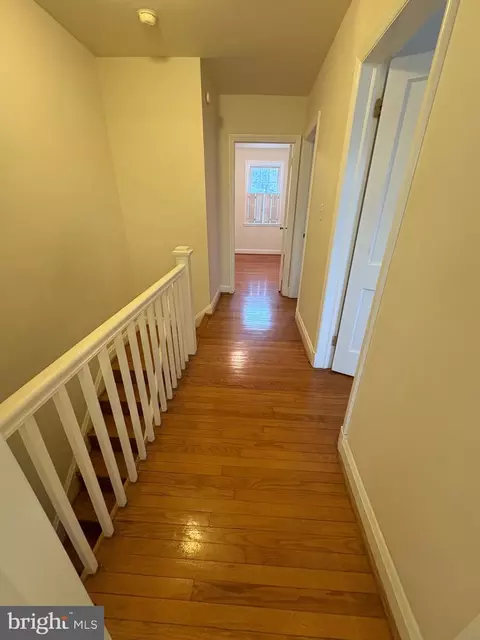 Entry Way - 146 Dumbarton Rd, Baltimore, MD 21212 photo 1 of 2
