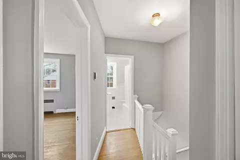 Entry Way - 214 Murdock Rd, Baltimore, MD 21212 photo 5 of 5