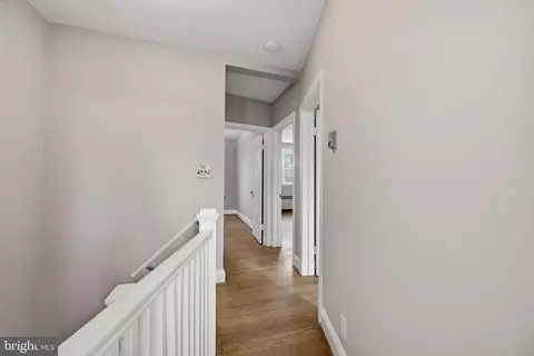 Entry Way - 214 Murdock Rd, Baltimore, MD 21212 photo 4 of 5
