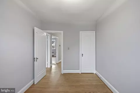 Bedroom - 214 Murdock Rd, Baltimore, MD 21212 photo 5 of 9