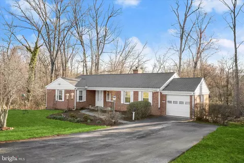 3637 Sussex Rd, Pikesville, MD 21207