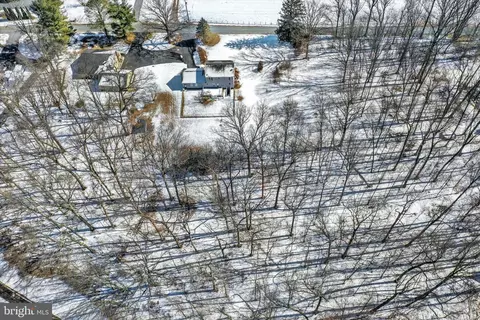View/Area - 15910 Dark Hollow Rd, Upperco, MD 21155 photo 2 of 7