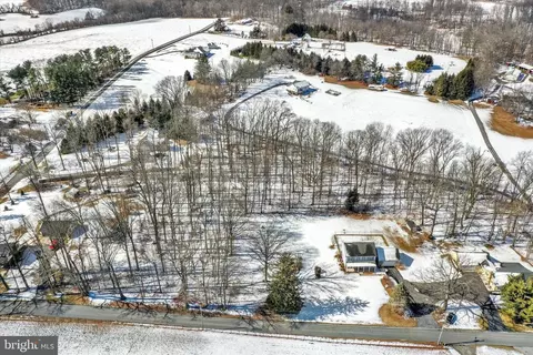 View/Area - 15910 Dark Hollow Rd, Upperco, MD 21155 photo 6 of 7