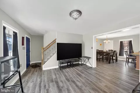 Entry Way - 15910 Dark Hollow Rd, Upperco, MD 21155 photo 1 of 5