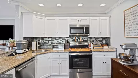 Kitchen - 18 Blister St, Middle River, MD 21220 photo 1 of 1
