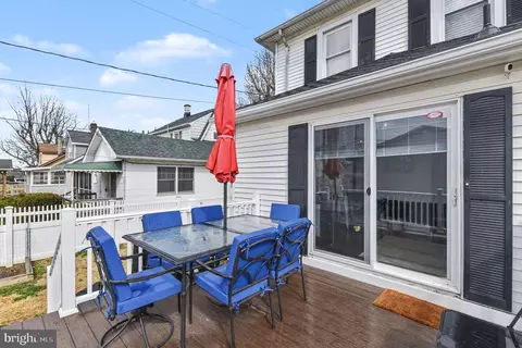 Exterior - 6807 N Point Rd, Sparrows Point, MD 21219 photo 2 of 3