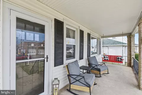Exterior - 6807 N Point Rd, Sparrows Point, MD 21219 photo 1 of 3
