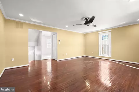 8 Middleview Ct, Windsor Mill, MD 21244 photo 9