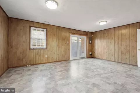 8 Middleview Ct, Windsor Mill, MD 21244 photo 27