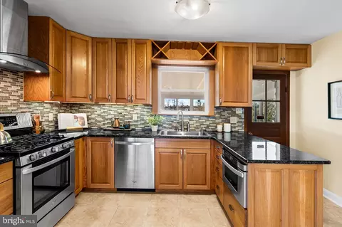 Kitchen - 13 Elmont Ave, Baltimore, MD 21206 photo 1 of 3