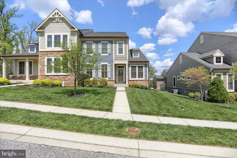 Exterior - 6910 Summit Cir, Baltimore, MD 21239 photo 2 of 10