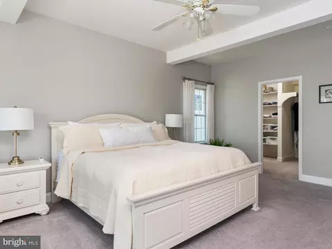 Bedroom - 9003 Chesapeake Ave, Sparrows Point, MD 21219 photo 3 of 11