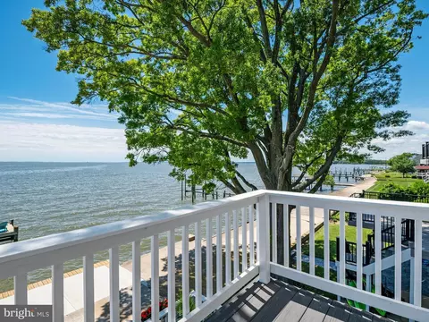 Exterior - 9003 Chesapeake Ave, Sparrows Point, MD 21219 photo 8 of 10