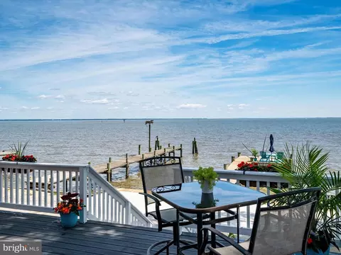 Exterior - 9003 Chesapeake Ave, Sparrows Point, MD 21219 photo 7 of 10