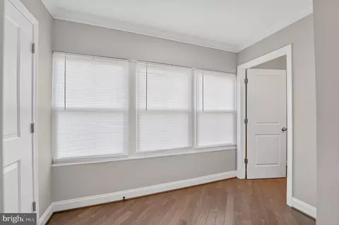Entry Way - 418 1st Ave, Halethorpe, MD 21227 photo 1 of 7