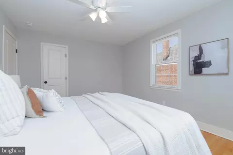 Bedroom - 136 Dumbarton Rd, Baltimore, MD 21212 photo 1 of 6