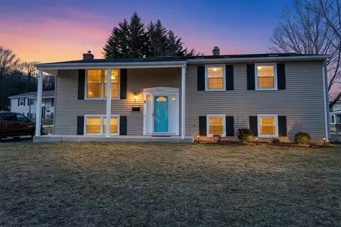 8618 Valleyfield Rd, Timonium, MD 21093