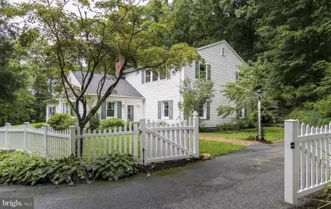 2514 Paper Mill Rd, Phoenix, MD 21131