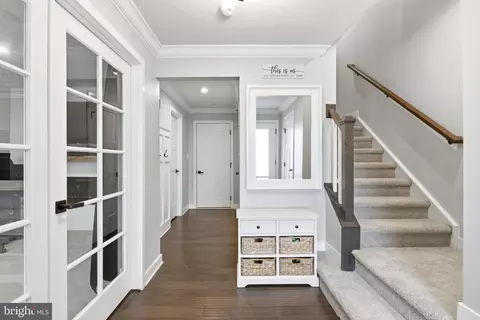 Entry Way - 6312 Osterley St, Middle River, MD 21220 photo 3 of 16