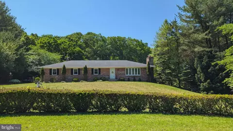 9 Quail Wood Ct, Parkton, MD 21120