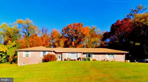 238 Elizabeth Ave, Halethorpe, MD 21227