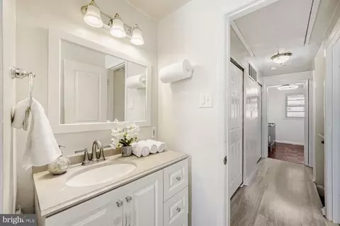 Entry Way - 1009 Circle Dr, Halethorpe, MD 21227 photo 1 of 1