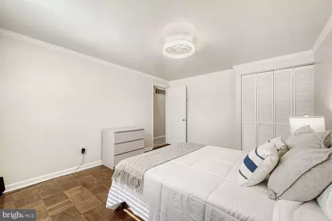 Bedroom - 1009 Circle Dr, Halethorpe, MD 21227 photo 4 of 4