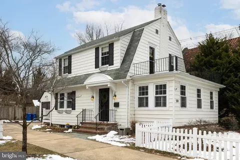 501 Stoneleigh Rd, Baltimore, MD 21212