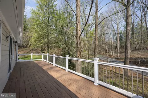 Exterior - 901 Navy Rd, Towson, MD 21204 photo 12 of 13