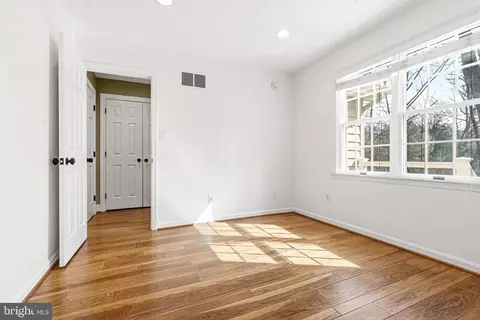 Bedroom - 901 Navy Rd, Towson, MD 21204 photo 2 of 5