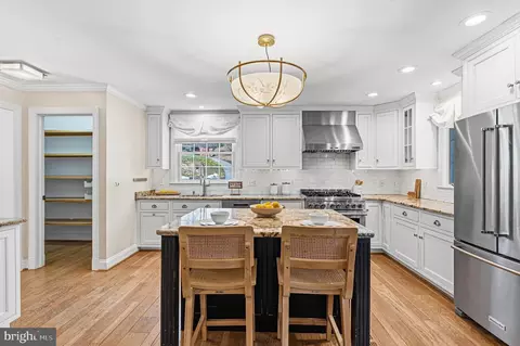Kitchen - 901 Navy Rd, Towson, MD 21204 photo 1 of 5