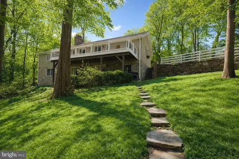 Exterior - 901 Navy Rd, Towson, MD 21204 photo 10 of 13