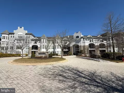 2900 Stone Cliff Dr #209, Baltimore, MD 21209
