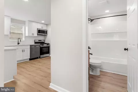 Entry Way - 66 Transverse Ave, Middle River, MD 21220 photo 6 of 12