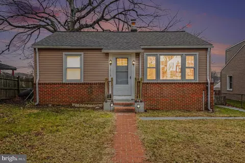 1713 Glen Curtis Rd, Essex, MD 21221