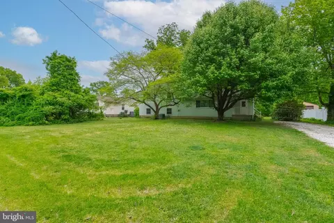 Exterior - 12709 Eastern Ave, Middle River, MD 21220 photo 4 of 19