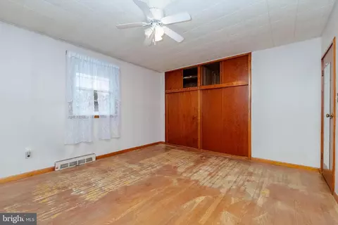 Bedroom - 12709 Eastern Ave, Middle River, MD 21220 photo 4 of 12