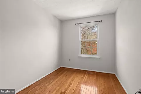 Bedroom - 4049 Rustico Rd, Middle River, MD 21220 photo 6 of 6