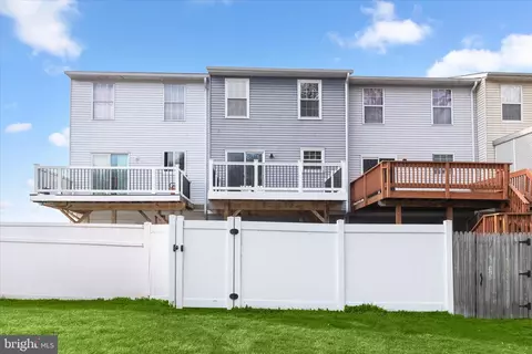 Exterior - 4049 Rustico Rd, Middle River, MD 21220 photo 6 of 12