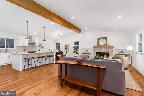 901 Dogwood Hill Ct, Towson, MD 21286