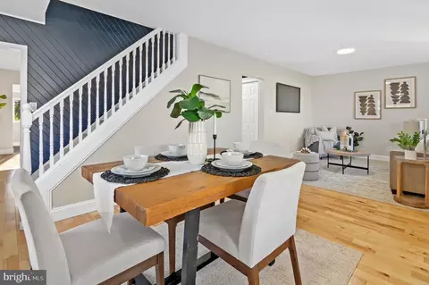 Dining - 1237 Willow Rd, Dundalk, MD 21222 photo 4 of 5