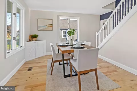 Dining - 1237 Willow Rd, Dundalk, MD 21222 photo 2 of 5